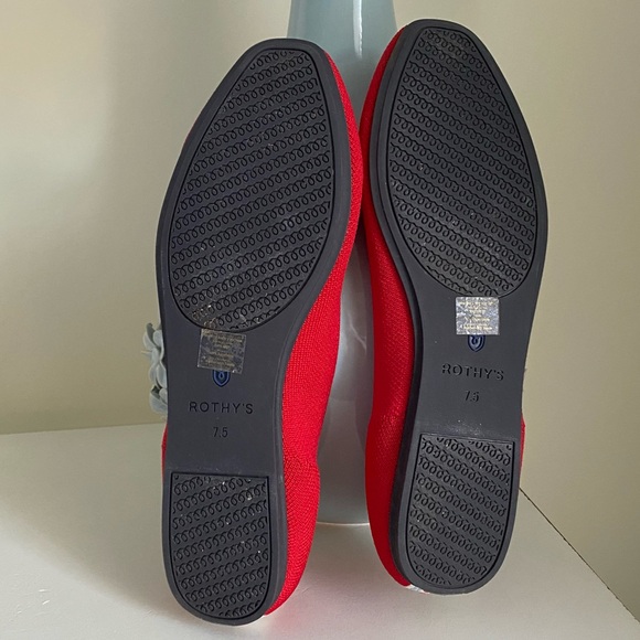 Rothy’s Square in Cardinal - Picture 2 of 10